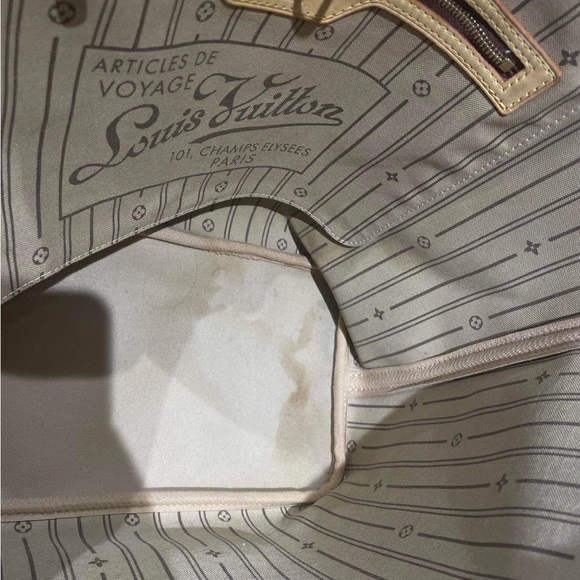 Authentic Louis Vuitton MM Neverfull Monogram - Picture 13 of 16